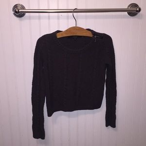 Cable knit crop sweater